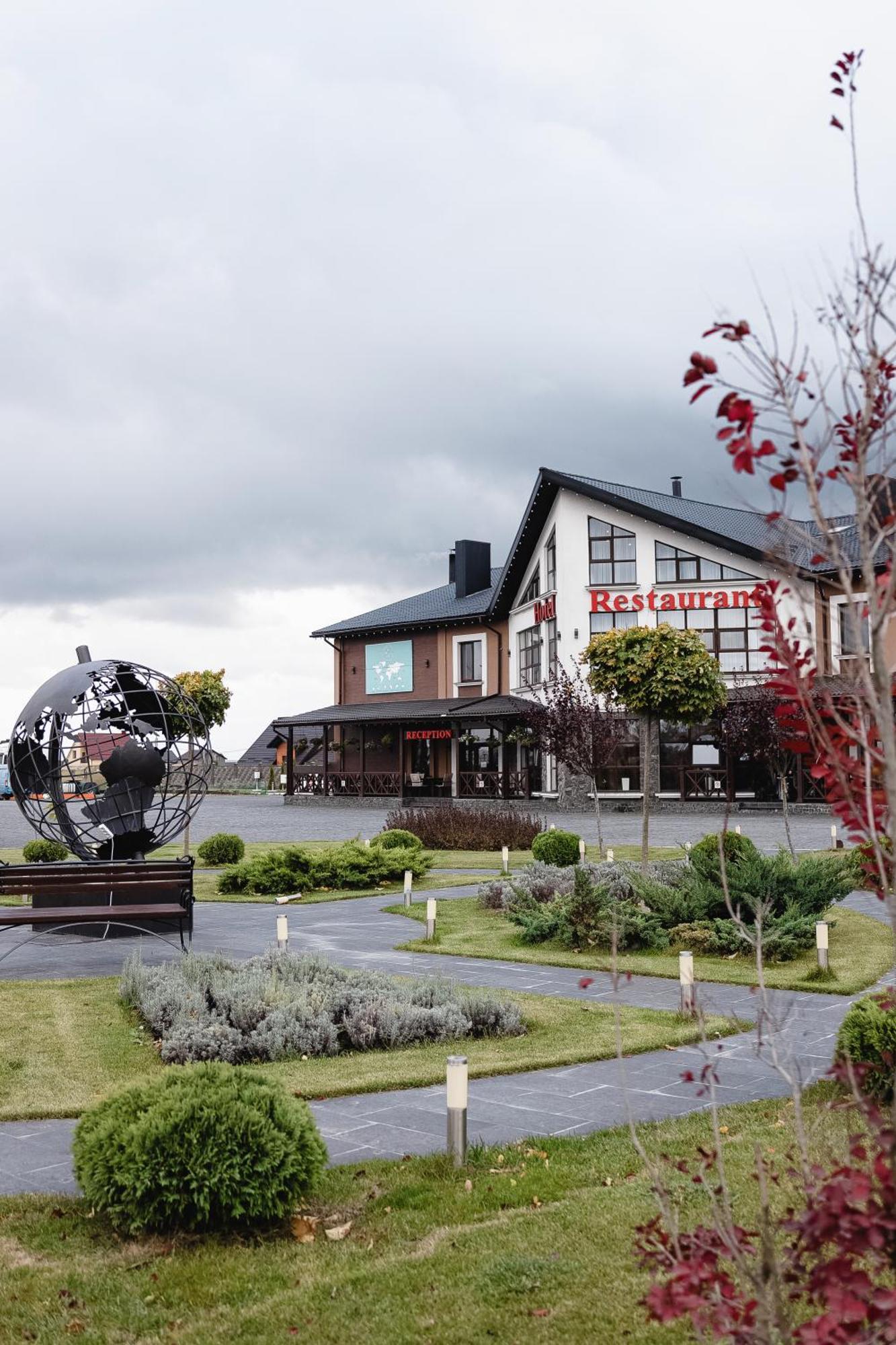 Geography Hotel Veresneve Exterior foto